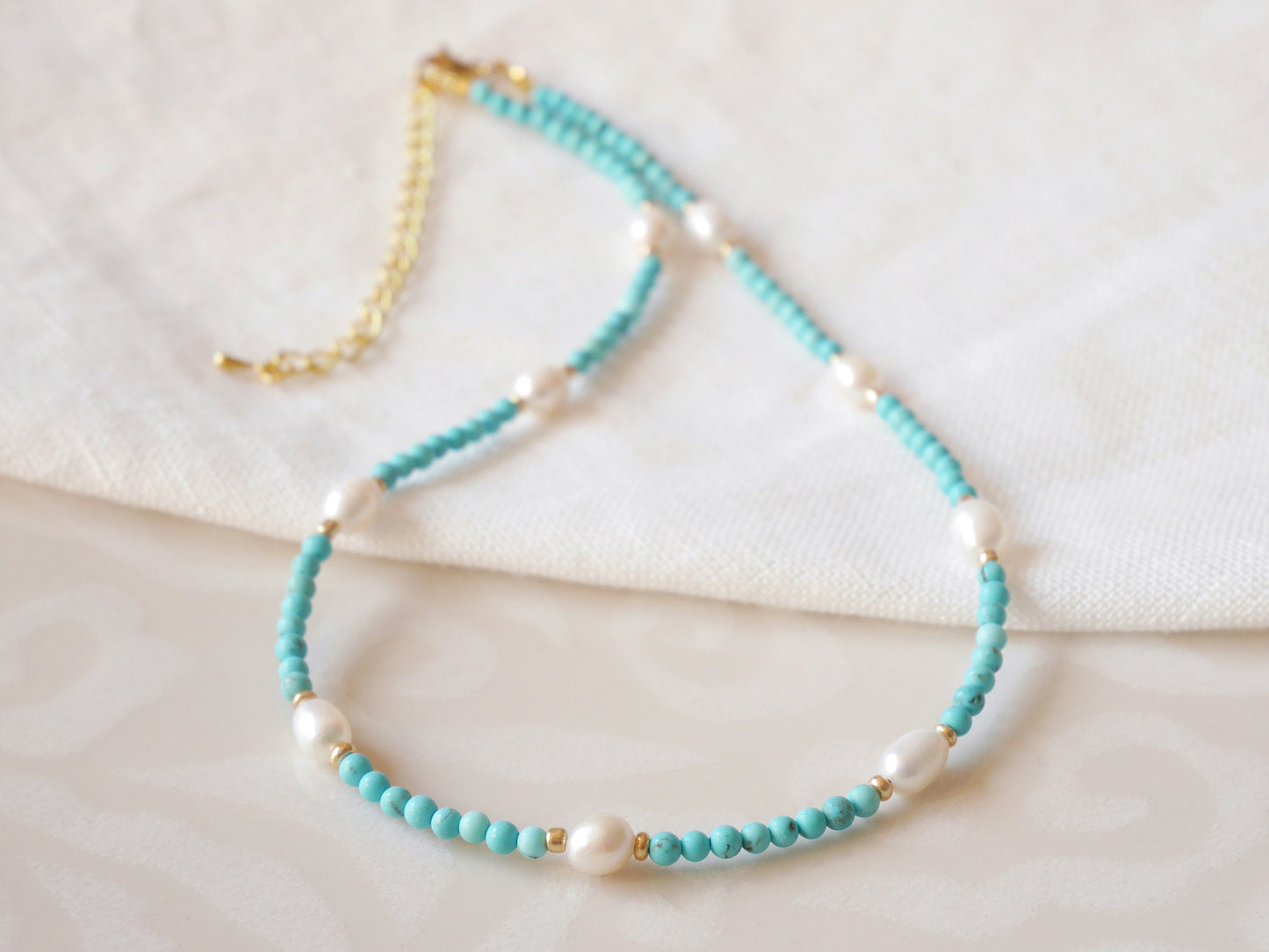 Turquoise pearl necklace | Turquoise stone bead necklace with freshwater pearls | Turquoise and white choker | Small stones necklace for her