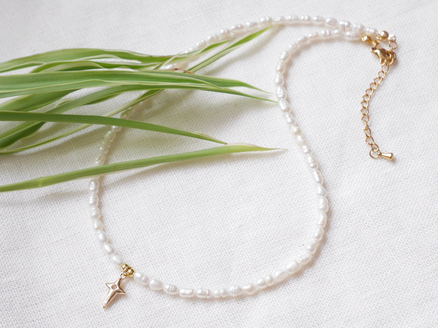 Freshwater pearl necklace | North star pendant choker | Small real pearls with star charm | Dainty light-weight cute gold zircon jewelry