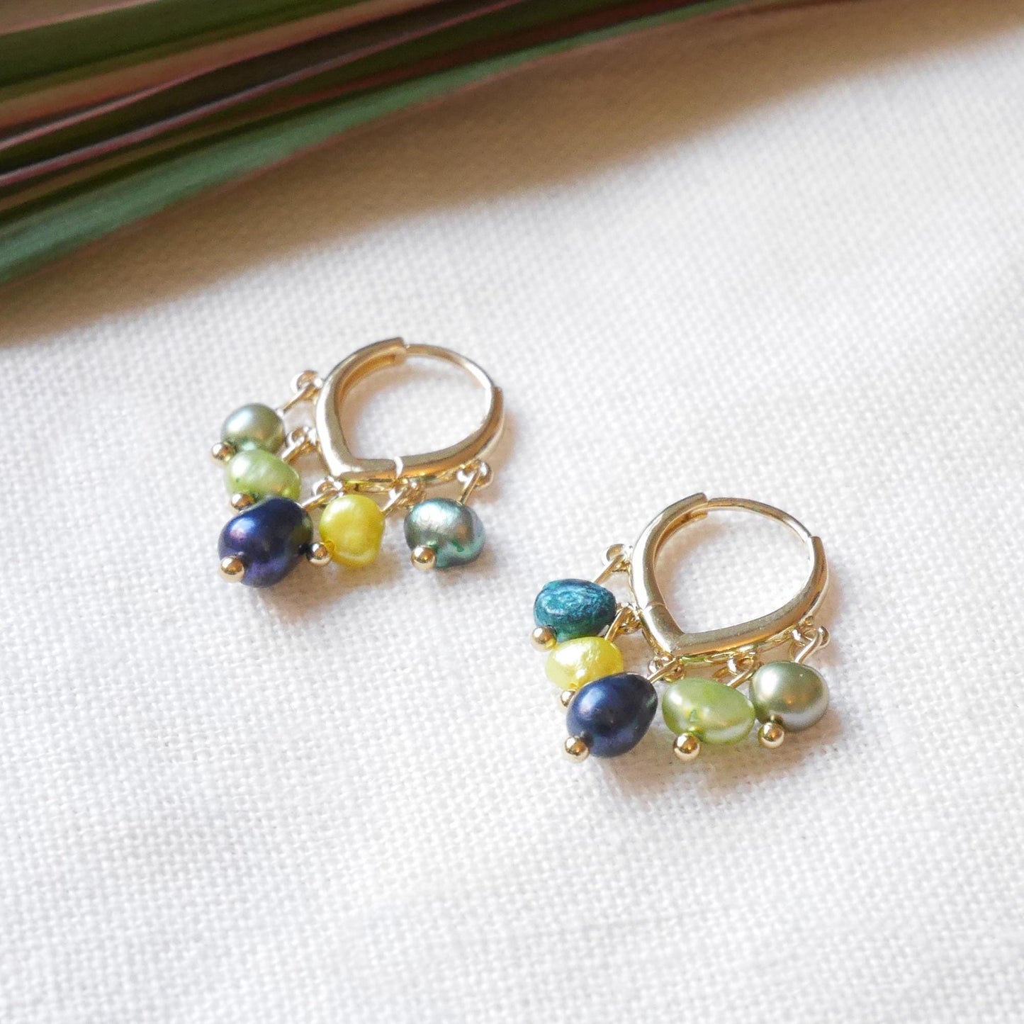 Dark pearls hoop earrings | Round colorful pearls earrings | Muted colors baroque pearl jewelry | Hoops with five freshwater pearls gift