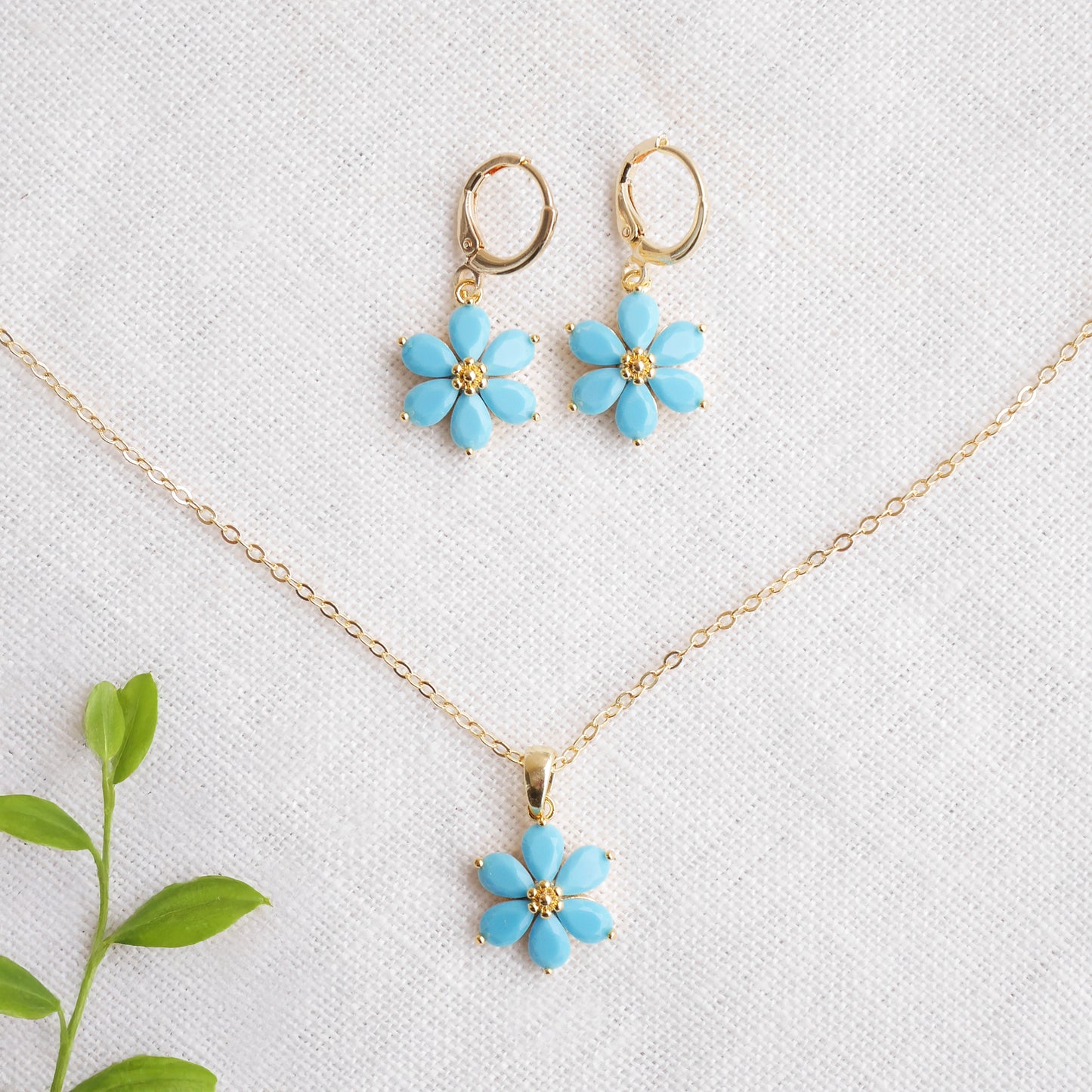 Blue flower necklace – forget-me-not choker, dainty gold jewelry gift for her
