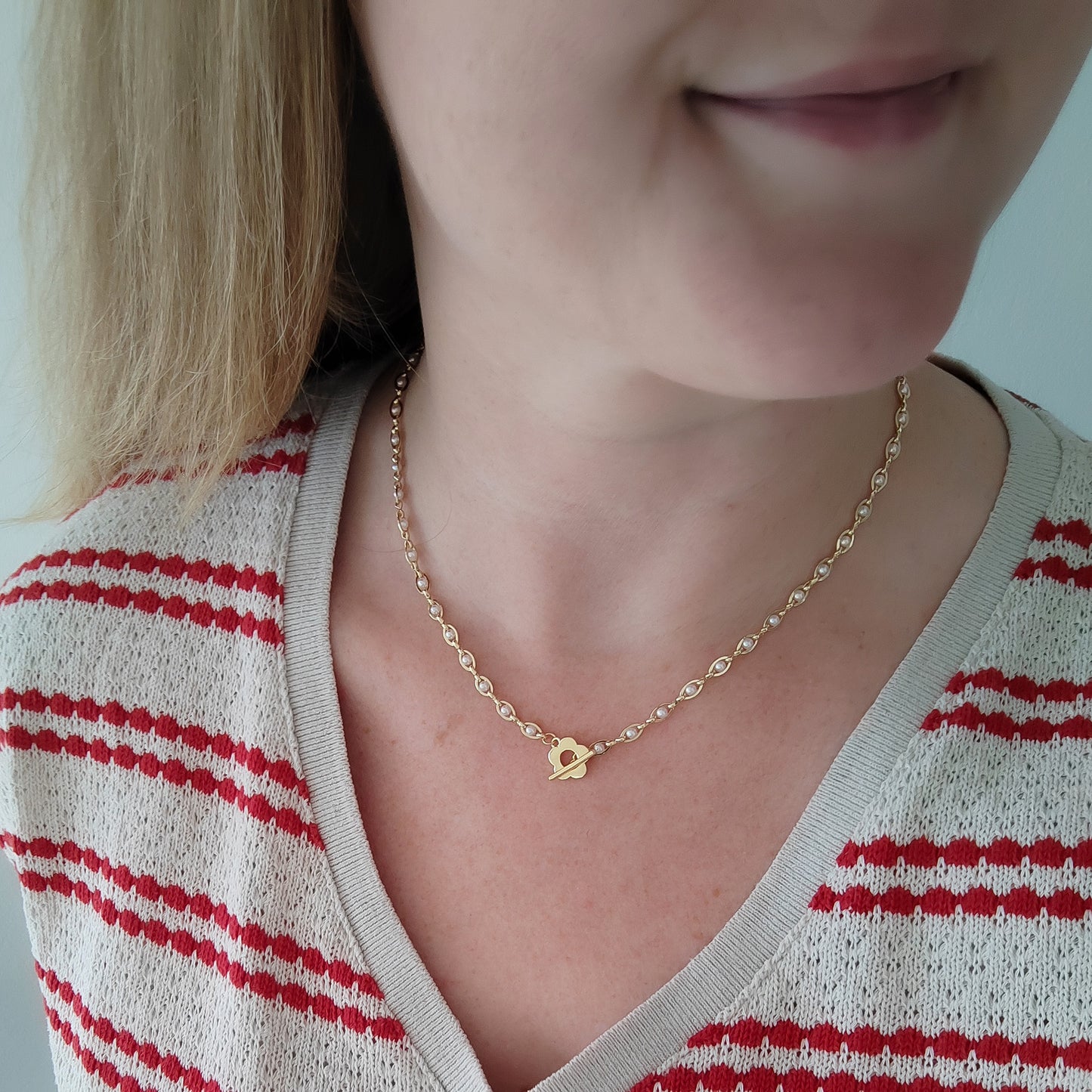 Gold pearl chain necklace - dainty flower toggle choker