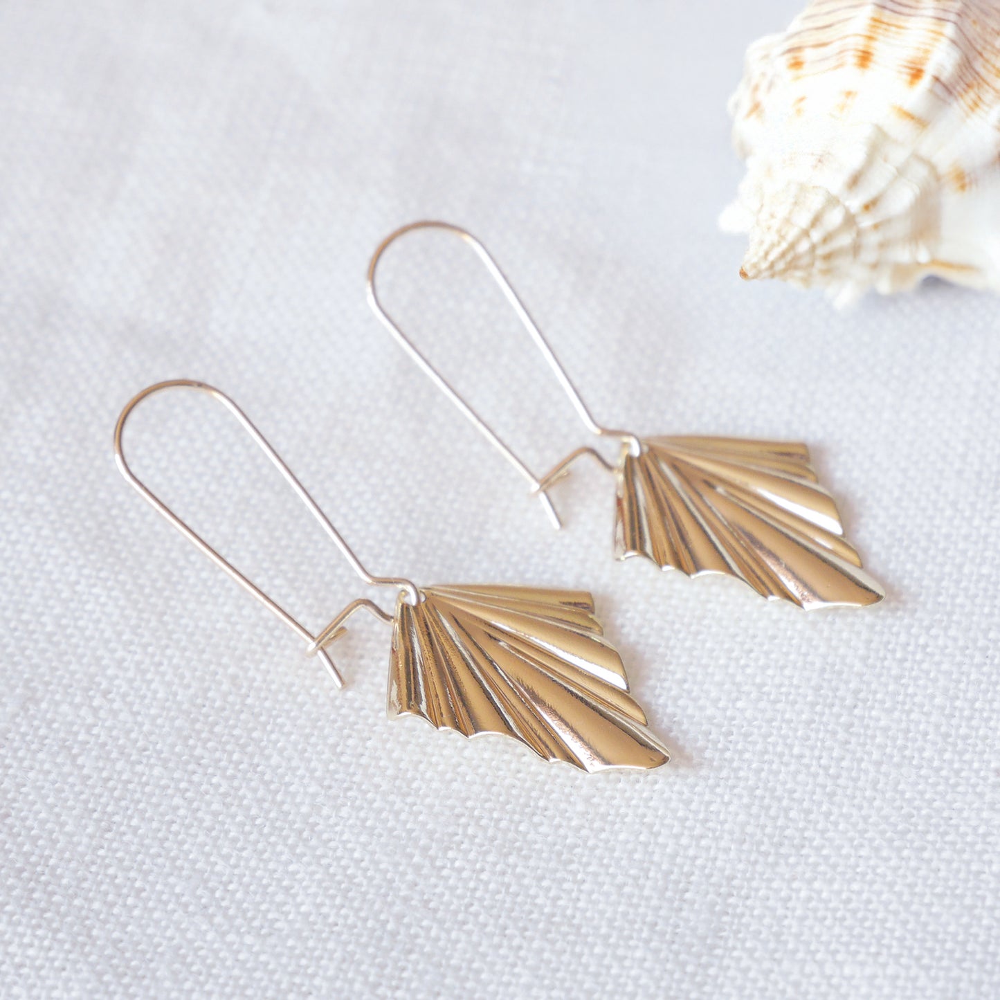 Gold fan earrings - Art deco style dangle gift for her, elegant minimalist style