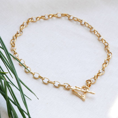 Heart clasp necklace | Chunky front toggle lock choker | Gold statement jewelry gift for her with big rolo chain