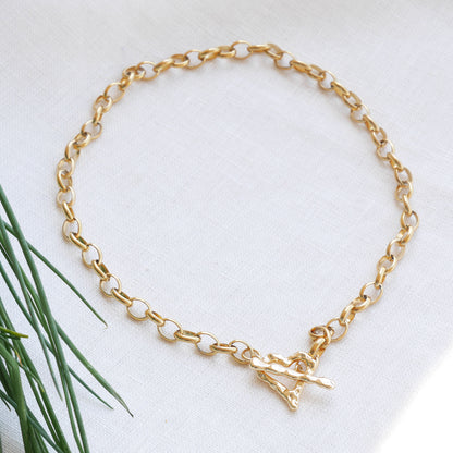 Heart clasp necklace | Chunky front toggle lock choker | Gold statement jewelry gift for her with big rolo chain