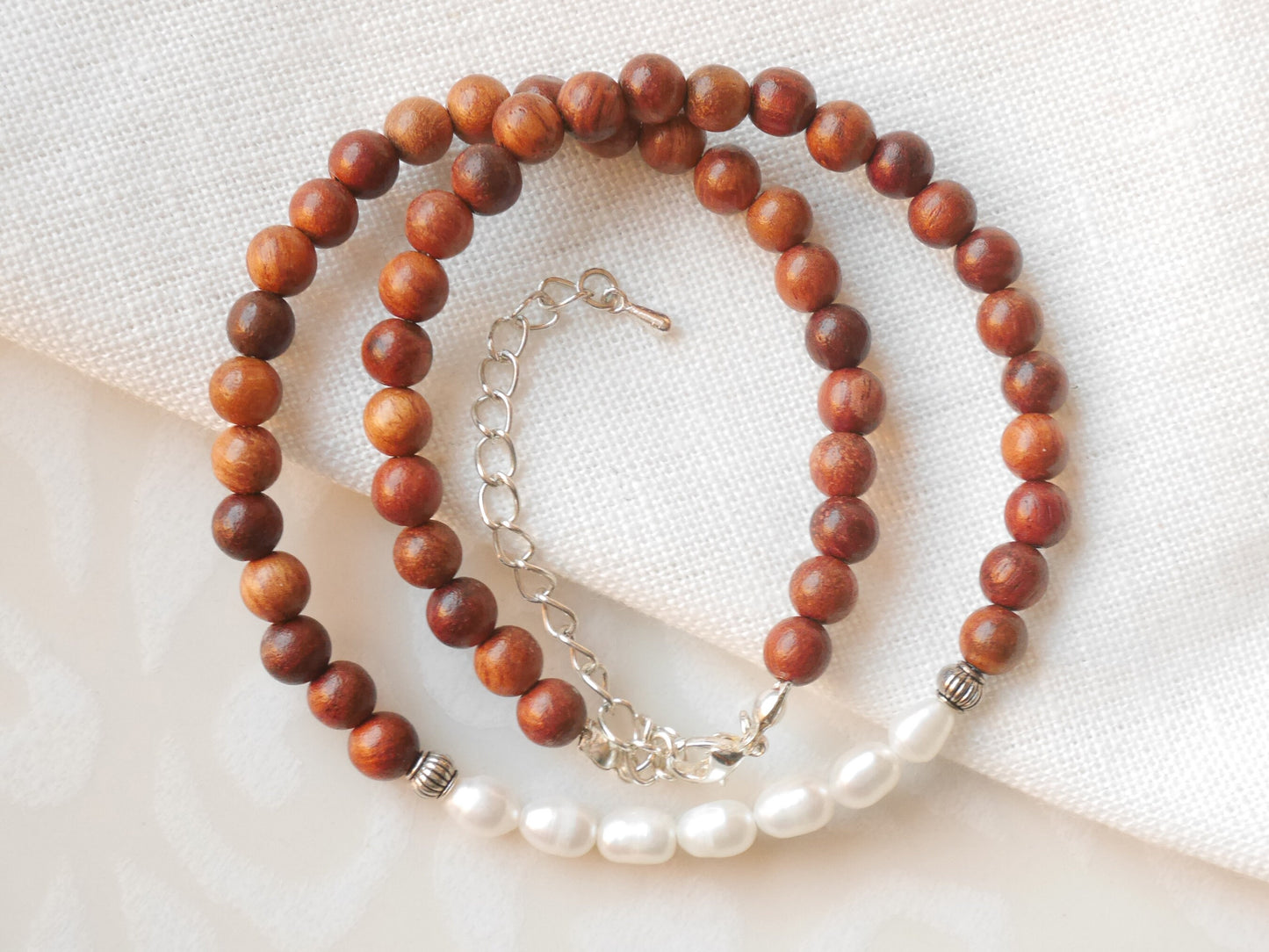 Wooden pearl necklace | Wood beads necklace | Country style beaded necklace with rosewood and freshwater pearls | Unisex country necklace