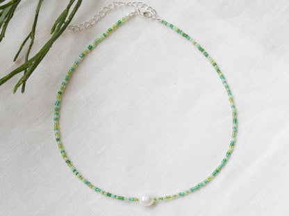 Green seed bead necklace | Freshwater pearl necklace with tiny green beads | Green glass bead necklace | Gift for someone that loves green
