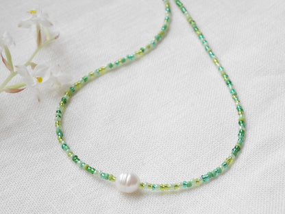Green seed bead necklace | Freshwater pearl necklace with tiny green beads | Green glass bead necklace | Gift for someone that loves green