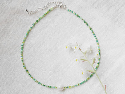 Green seed bead necklace | Freshwater pearl necklace with tiny green beads | Green glass bead necklace | Gift for someone that loves green