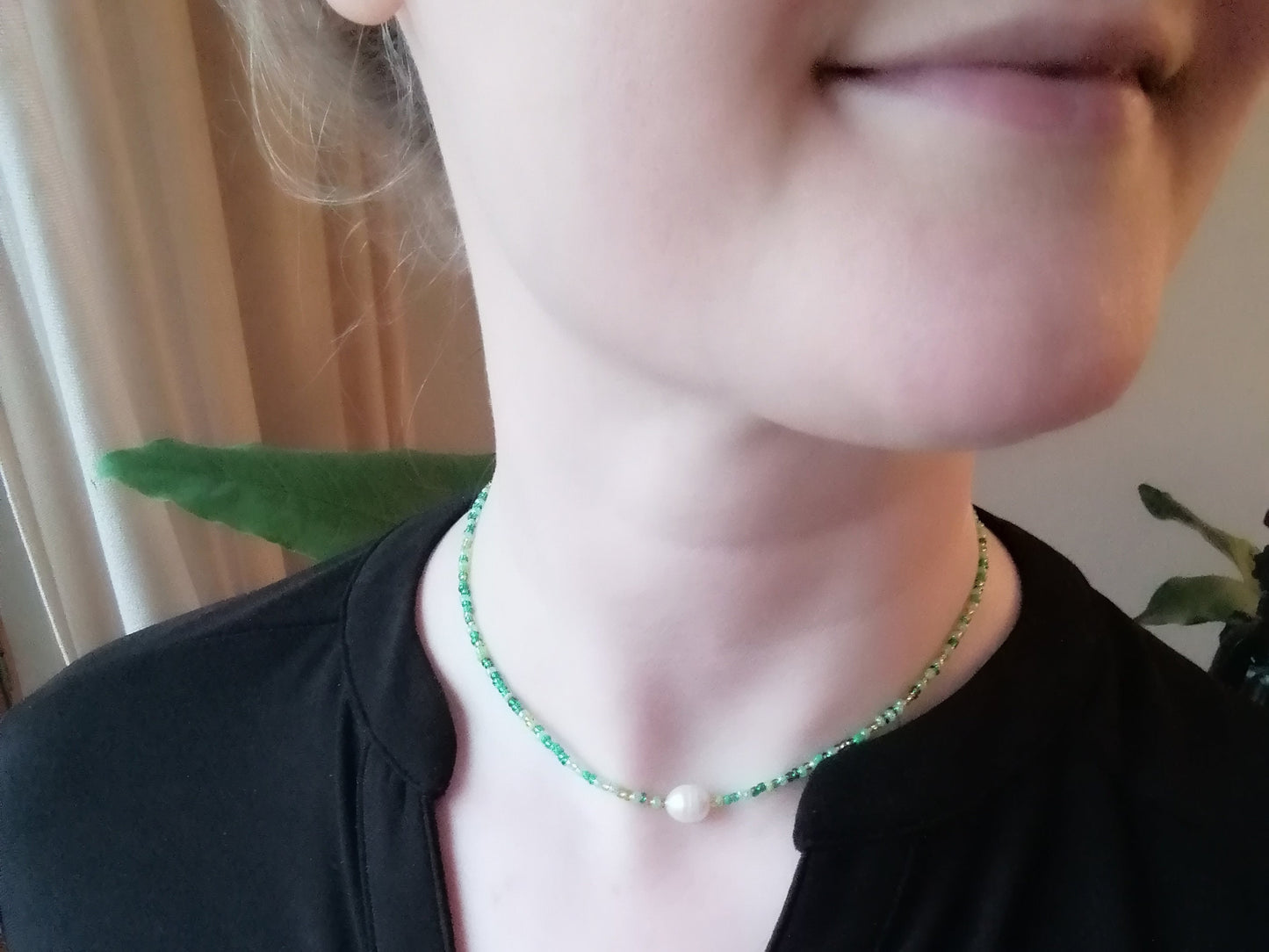 Green seed bead necklace | Freshwater pearl necklace with tiny green beads | Green glass bead necklace | Gift for someone that loves green