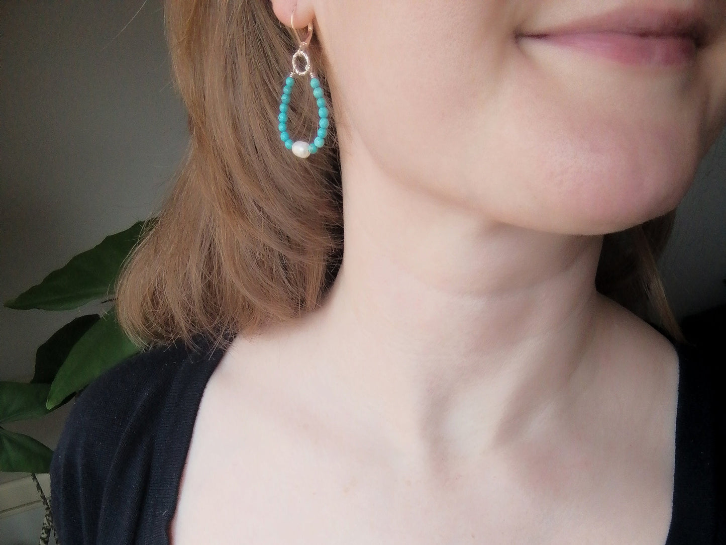 Turquoise hoop earrings | Turquoise stone earrings with freshwater pearls | Turquoise boho earrings | Summer earrings for vacation and beach