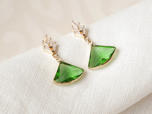 Art deco dainty green earrings – vintage bridal jewelry with crystal drop
