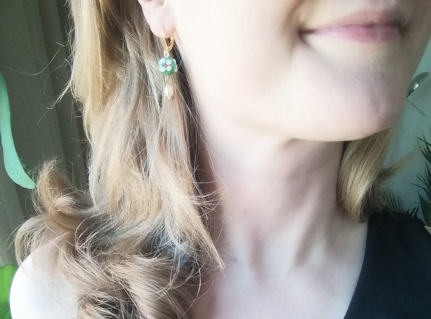 Flower pearl earrings | Green flower drop earrings| Glass earrings with real pearls | Colorful earrings | Dainty floral jewelry for her