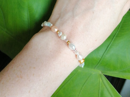 Pearl beaded bracelet | Soft colors pearl bracelet with mixed real pearls | Romantic gift for her | Pink and white freshwater pearl bracelet