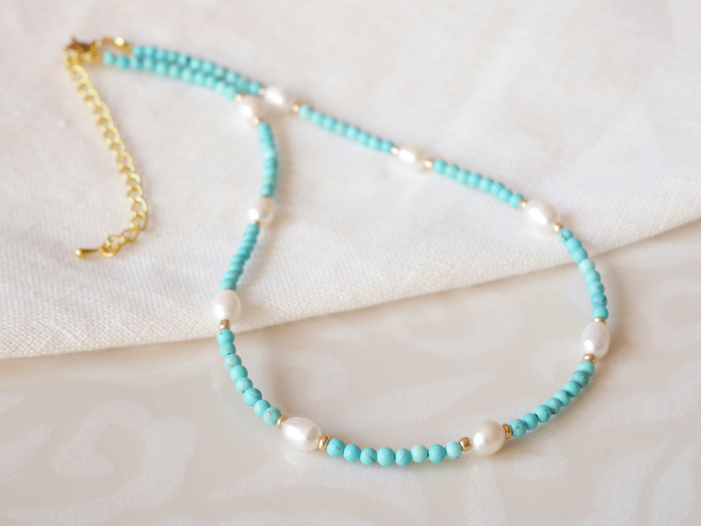 Turquoise pearl necklace | Turquoise stone bead necklace with freshwater pearls | Turquoise and white choker | Small stones necklace for her