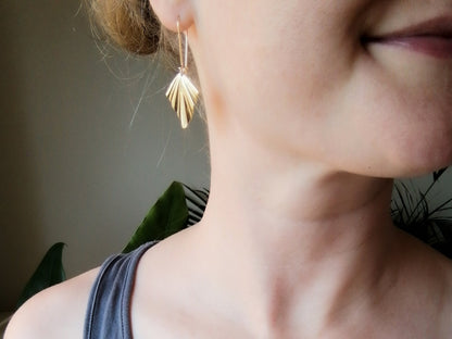 Gold fan earrings | Fan dangle earrings | Art deco earrings | Minimalist gold dangle hook drop earrings | Light-weight classy elegant chic