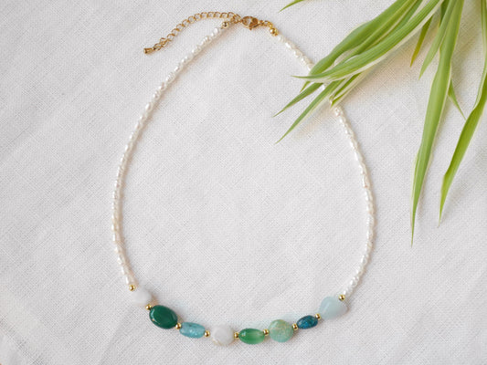 Green turquoise gemstones necklace - Small freshwater pearls choker, dainty jewelry gift for her