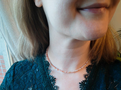 Sunstone necklace | Peach color necklace | Small beads choker | Pastel beaded necklace with sun stone beads | Cute small stones choker
