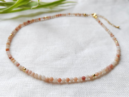 Sunstone necklace | Peach color necklace | Small beads choker | Pastel beaded necklace with sun stone beads | Cute small stones choker