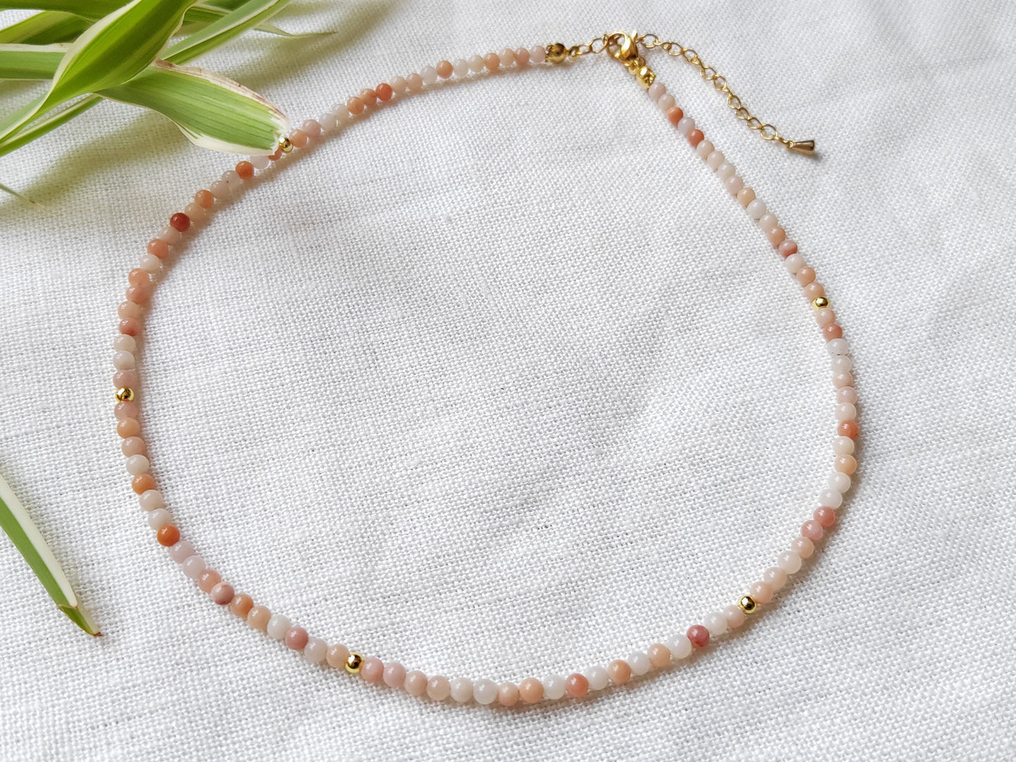 Sunstone necklace | Peach color necklace | Small beads choker | Pastel beaded necklace with sun stone beads | Cute small stones choker