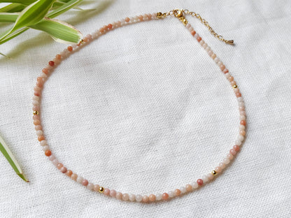 Sunstone necklace | Peach color necklace | Small beads choker | Pastel beaded necklace with sun stone beads | Cute small stones choker