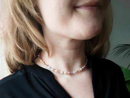 Mauve pearl necklace | Muted colors freshwater pearl choker | Boho mixed pearls jewelry with pink purple | Colorful beaded necklace for her