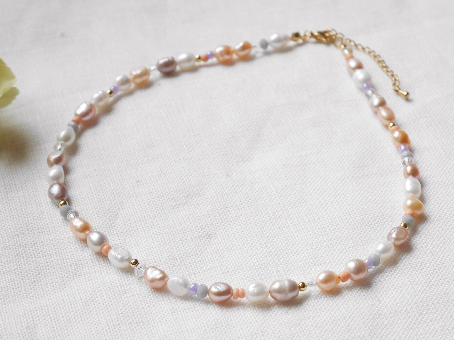 Mauve pearl necklace | Muted colors freshwater pearl choker | Boho mixed pearls jewelry with pink purple | Colorful beaded necklace for her