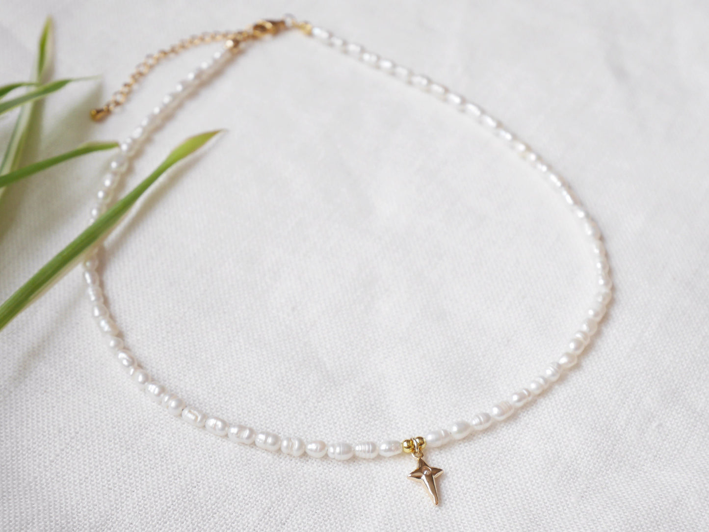 Freshwater pearl necklace | North star pendant choker | Small real pearls with star charm | Dainty light-weight cute gold zircon jewelry