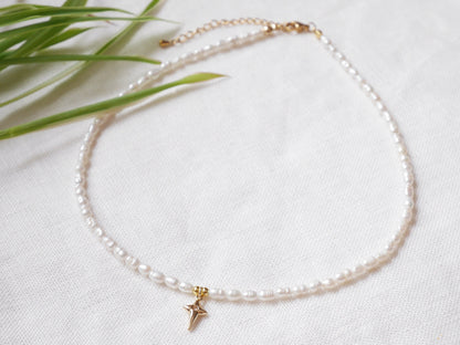 Freshwater pearl necklace | North star pendant choker | Small real pearls with star charm | Dainty light-weight cute gold zircon jewelry