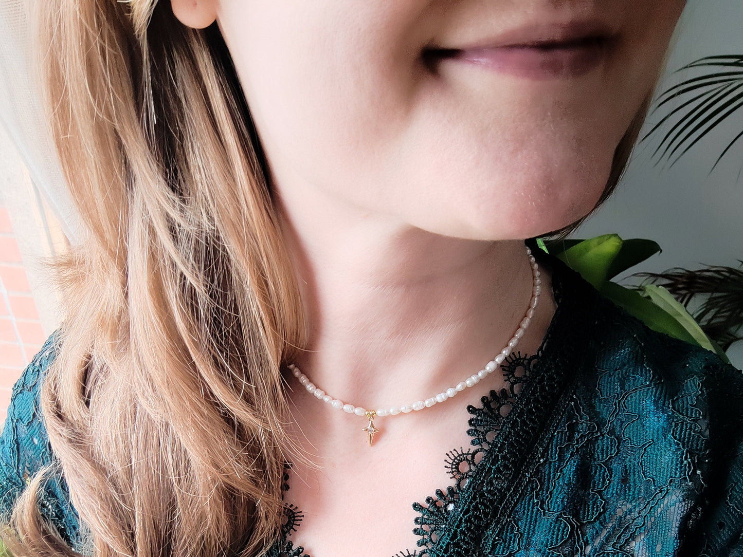 Freshwater pearl necklace | North star pendant choker | Small real pearls with star charm | Dainty light-weight cute gold zircon jewelry