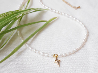 Freshwater pearl necklace | North star pendant choker | Small real pearls with star charm | Dainty light-weight cute gold zircon jewelry