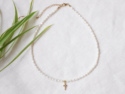 Freshwater pearl necklace | North star pendant choker | Small real pearls with star charm | Dainty light-weight cute gold zircon jewelry