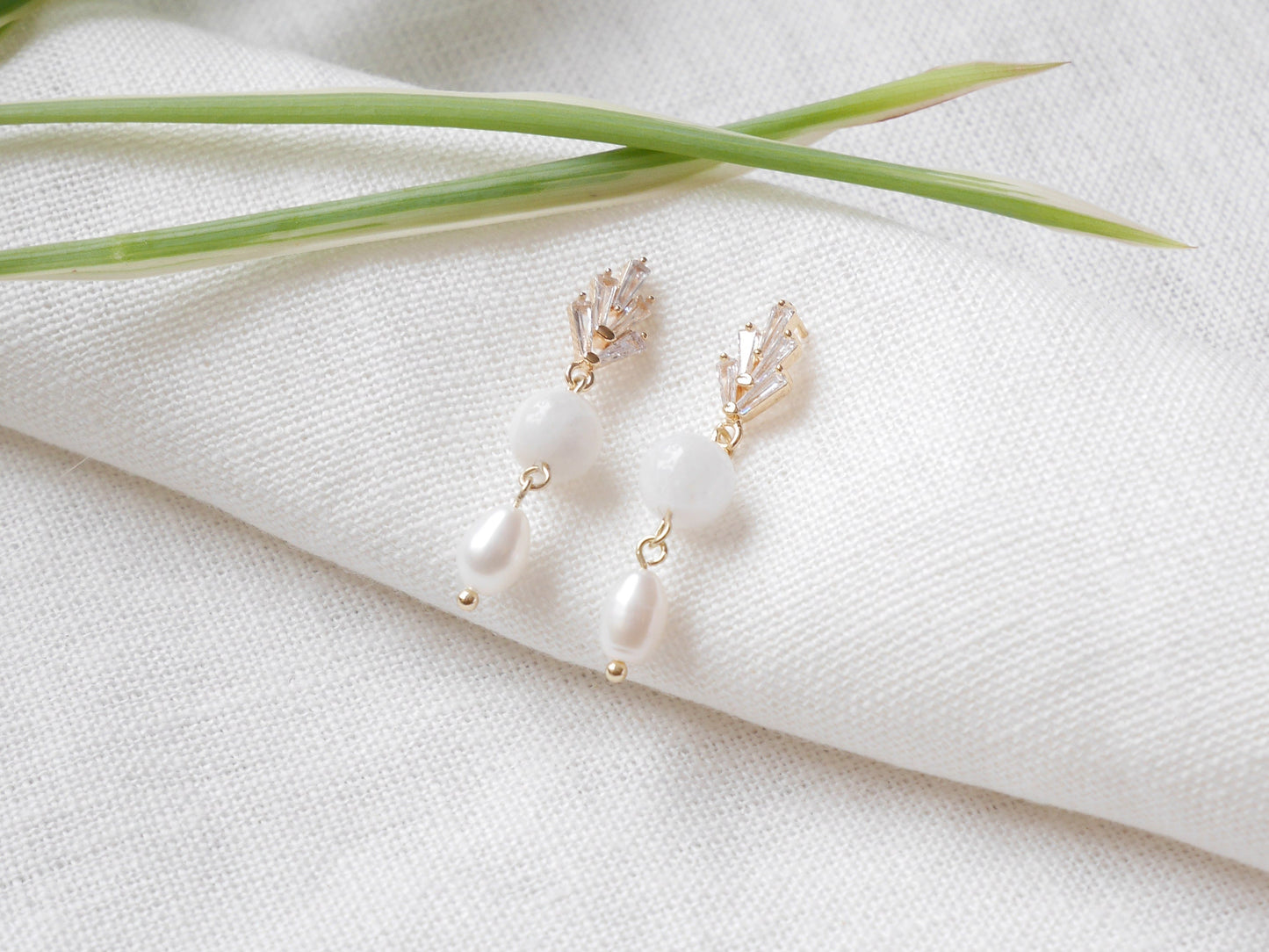 Moonstone pearl earrings | Art Deco jewelry | White stone freshwater pearl drop earrings | Elegant vintage 1920s style handmade gift for her