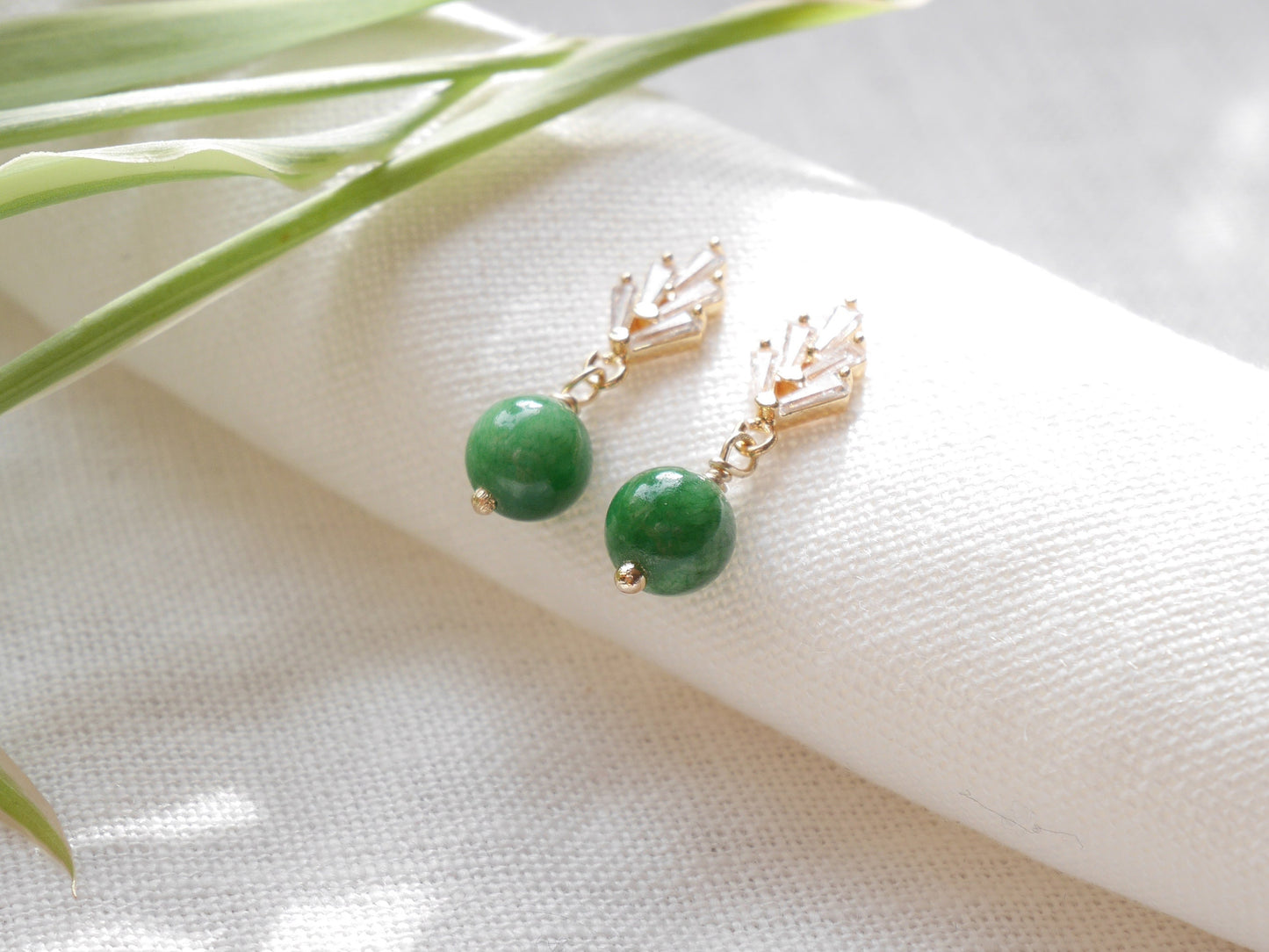 Art deco earrings | Green jade drop earrings | 1920s style gold jewelry | Dainty elegant bridal wedding bridesmaids zircon fan stone design
