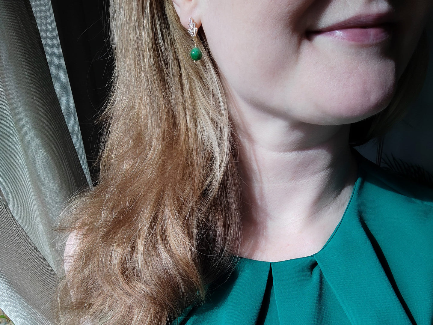 Art deco earrings | Green jade drop earrings | 1920s style gold jewelry | Dainty elegant bridal wedding bridesmaids zircon fan stone design