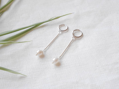 Long bar pearl earrings | Minimalist freshwater pearl dangle earrings | Simple pearl jewelry | Cute clean lines earrings with real pearls