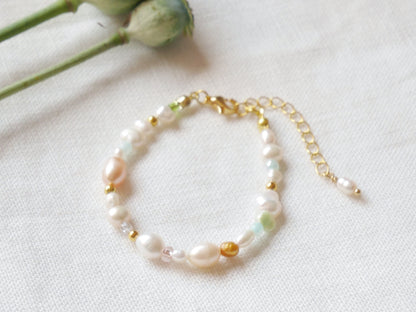 Pearl beaded bracelet | Soft colors pearl bracelet with mixed real pearls | Romantic gift for her | Pink and white freshwater pearl bracelet