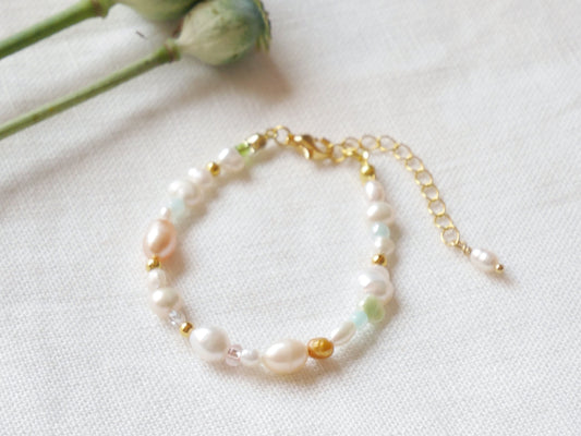 Pearl beaded bracelet | Soft colors pearl bracelet with mixed real pearls | Romantic gift for her | Pink and white freshwater pearl bracelet
