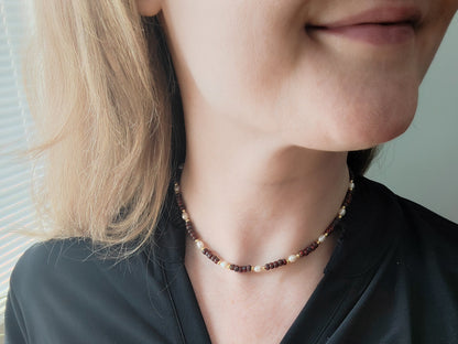 Red garnet beaded necklace | Cute freshwater pearl choker with dark red Miyuki Picasso glass beads | Dainty dark colors jewelry gift for her