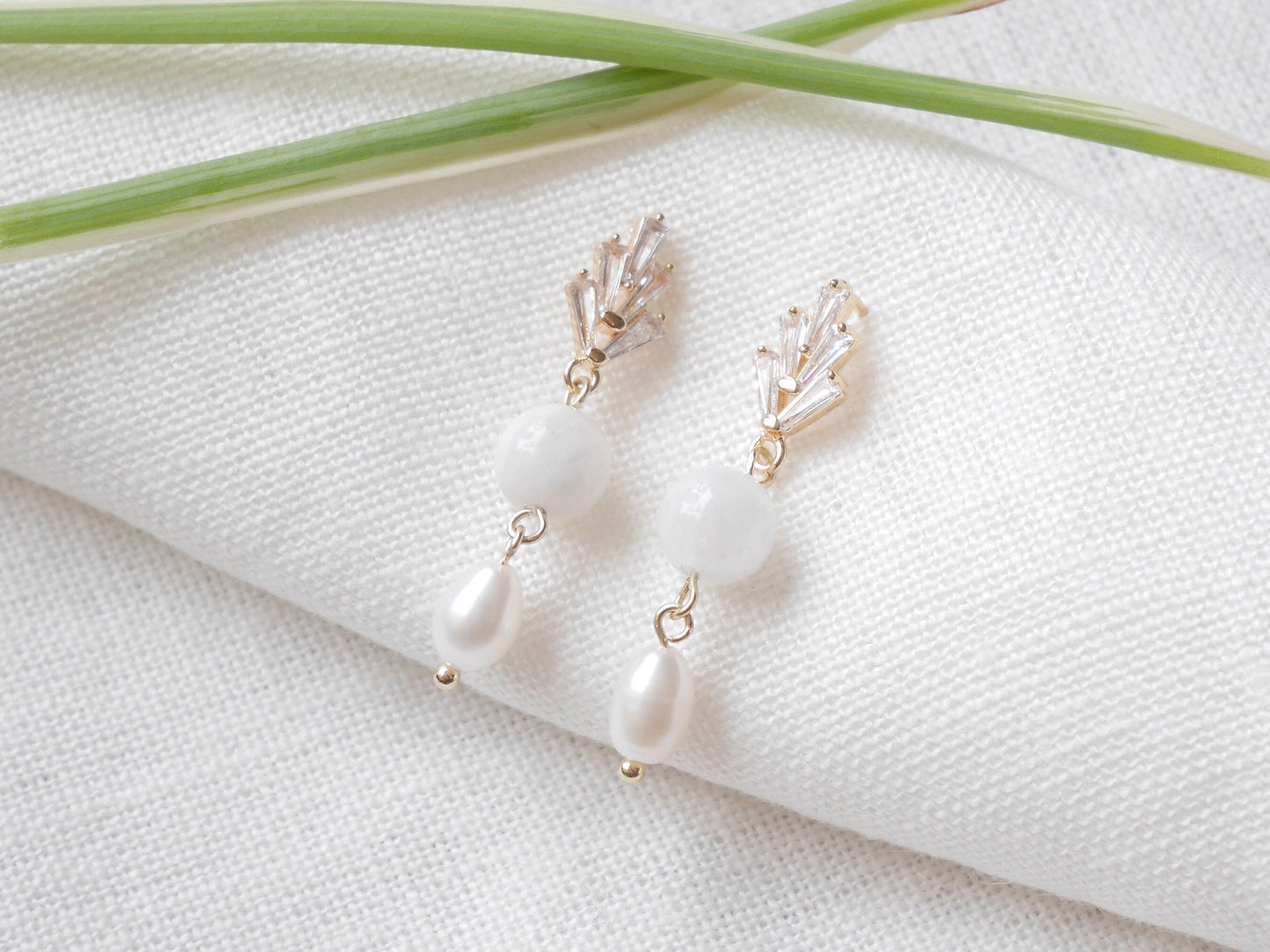 Moonstone pearl earrings | Art Deco jewelry | White stone freshwater pearl drop earrings | Elegant vintage 1920s style handmade gift for her