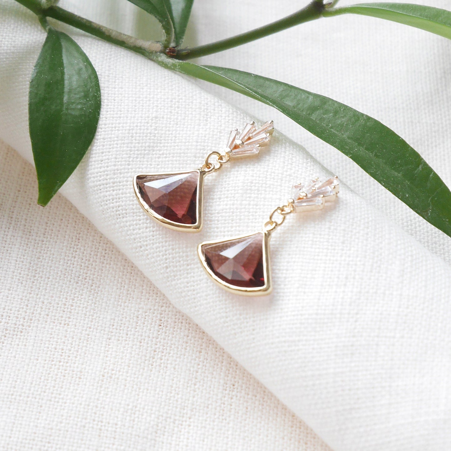 Plum art deco earrings | Burgundy glass drop earrings | 1920s style jewelry in wine color | Dainty dangle earrings | Birthday gift for woman