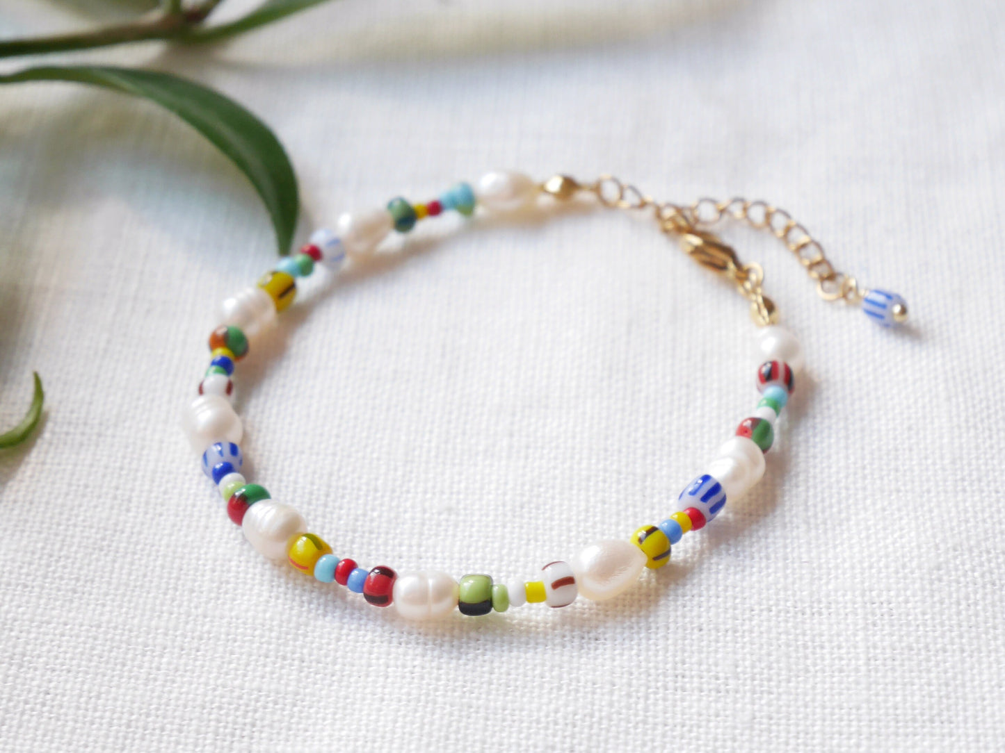 Freshwater pearl bracelet with striped beads | Stripe pattern seed bead jewelry | Adjustable colorful cute summer bracelet for her