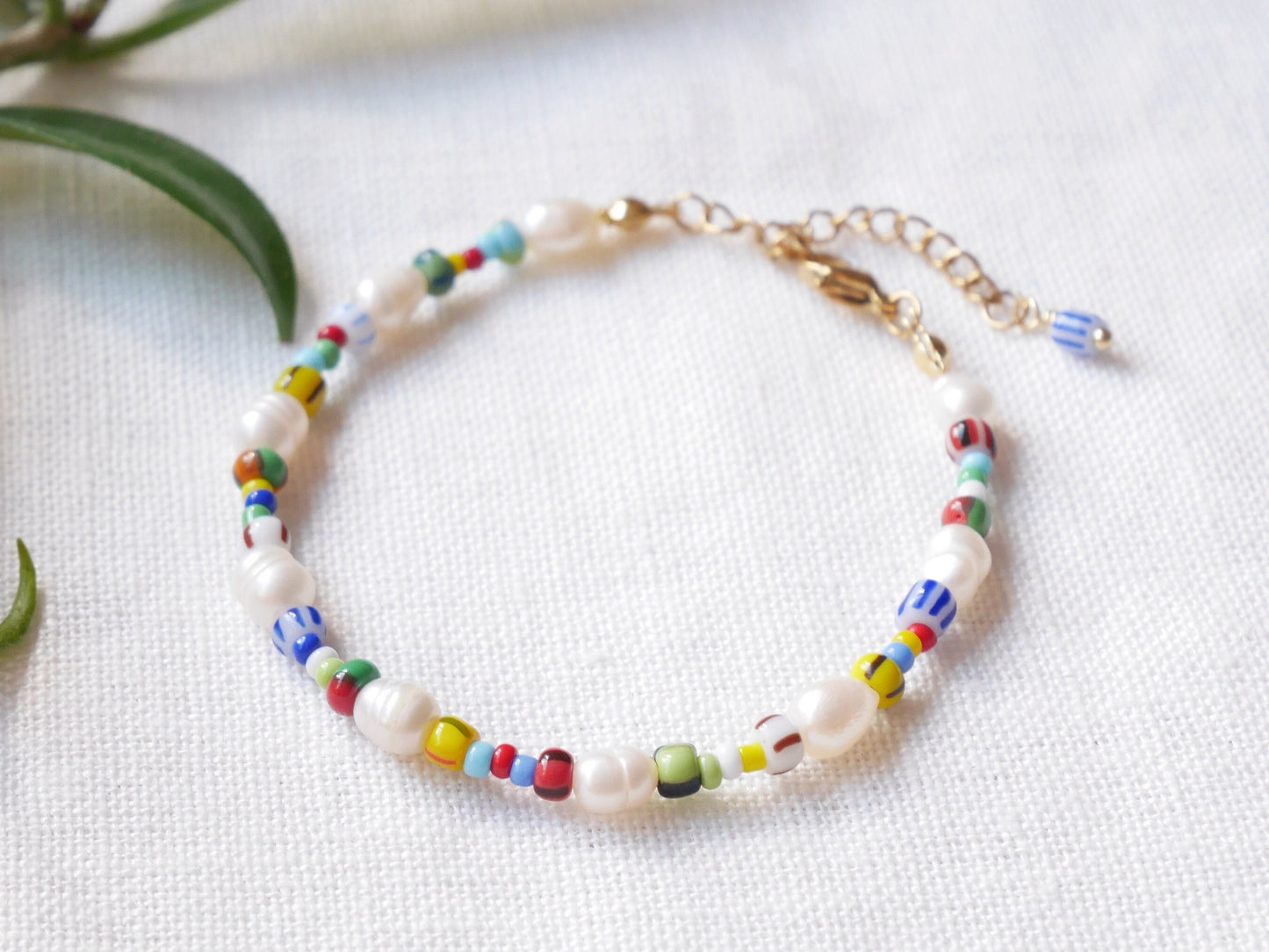 Freshwater pearl bracelet with striped beads | Stripe pattern seed bead jewelry | Adjustable colorful cute summer bracelet for her