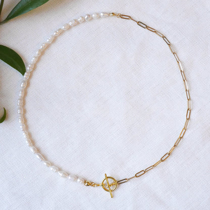 Half chain half pearl necklace | Dainty freshwater pearl choker | Small pearls and gold paperclip chain jewelry with toggle clasp, cute gift