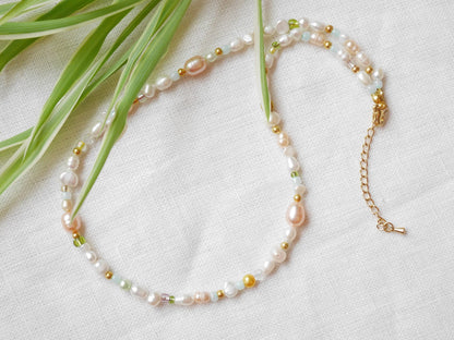 Multicolor pearl necklace – soft pastel freshwater pearl and glass bead choker