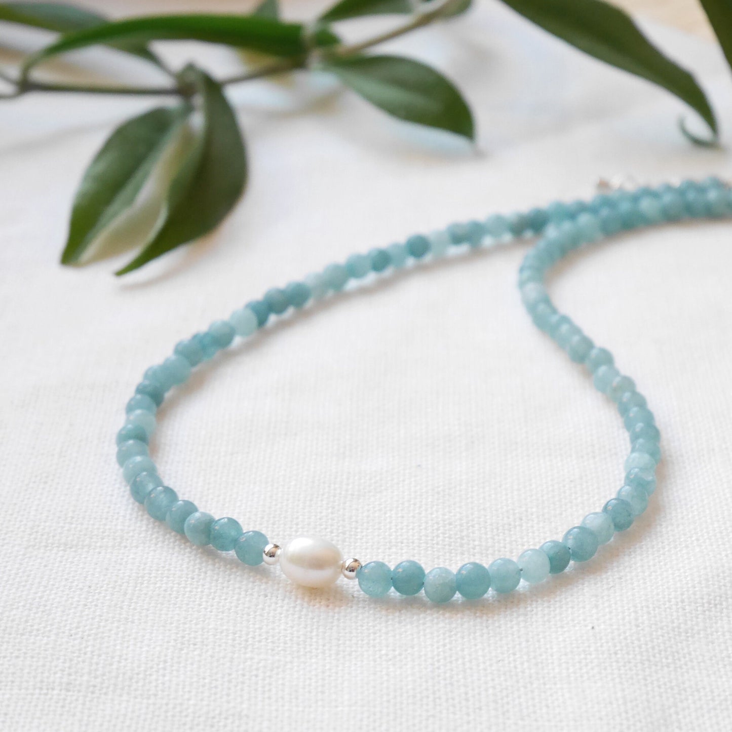 Aquamarine pearl necklace | Aquamarine stone beads choker | Light blue beaded jewelry with freshwater pearl | Romantic gift for girlfriend