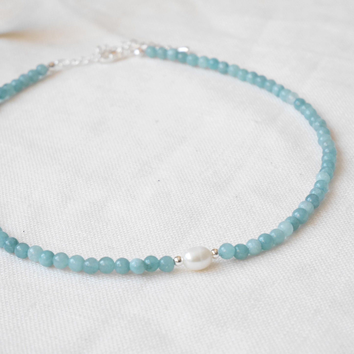 Aquamarine pearl necklace | Aquamarine stone beads choker | Light blue beaded jewelry with freshwater pearl | Romantic gift for girlfriend