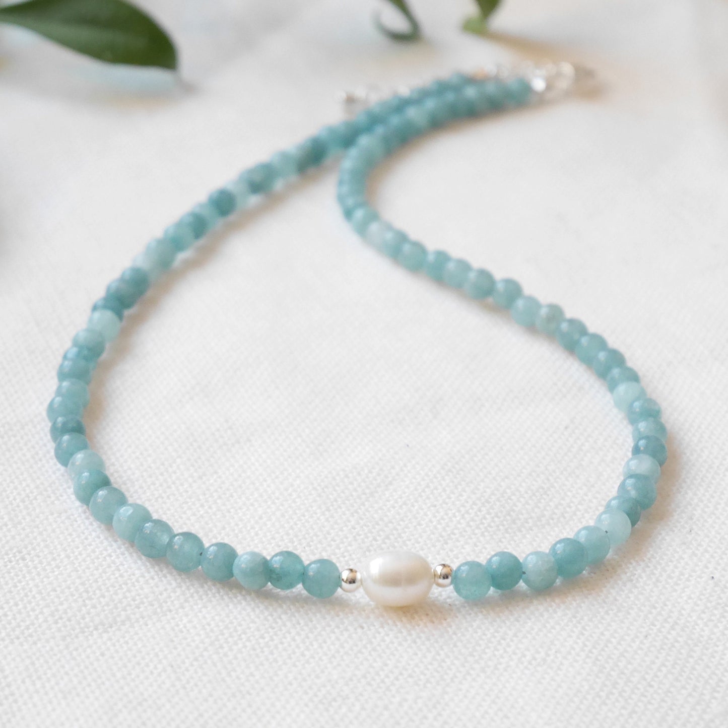 Aquamarine pearl necklace | Aquamarine stone beads choker | Light blue beaded jewelry with freshwater pearl | Romantic gift for girlfriend