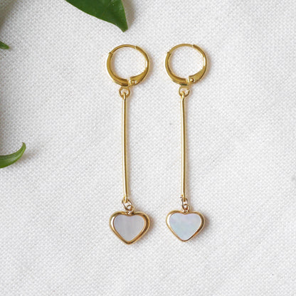 Heart bar earrings | Shell heart dangle earrings | Valentine's Day gift | Minimalist mother or pearl jewelry | Cute romantic gift for her