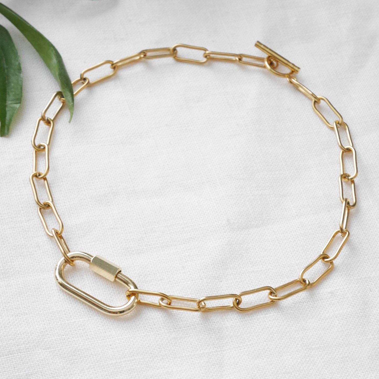 Chunky carabiner necklace without charms | Paperclip gold chain necklace with lock for charms | Large carabiner choker | Unisex gift idea