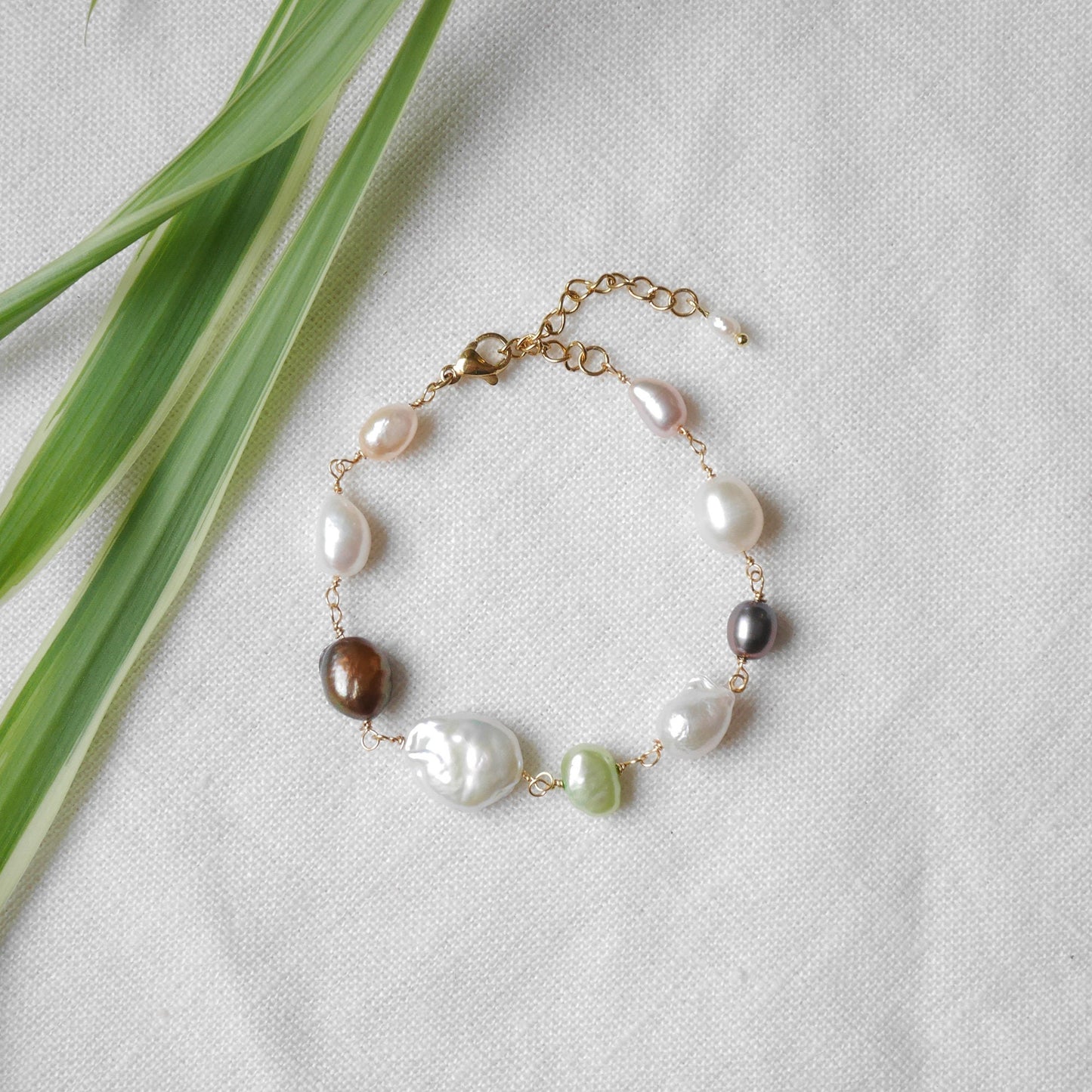 Mixed freshwater pearl bracelet | Multicolor feminine boho bracelet | Various sizes shapes genuine baroque pearl jewelry | Cute gift for her